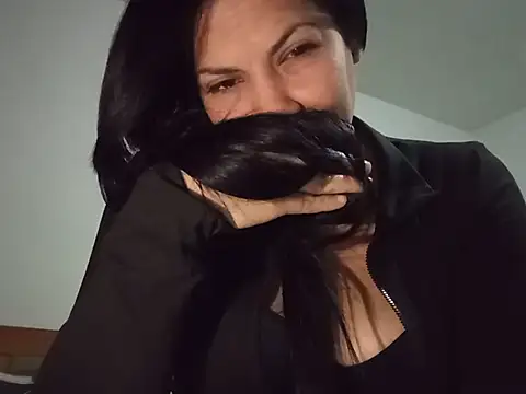 zharat15 live cam on StripChat