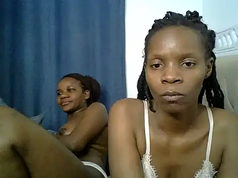 exoticglow live cam on StripChat