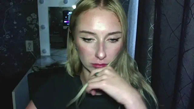 ellisweets live cam on StripChat