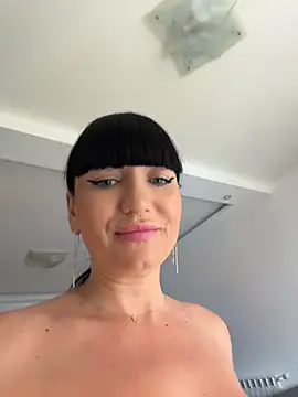 MysticCleo live webcam