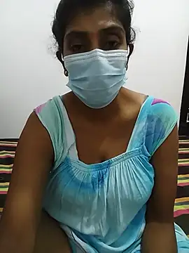 Amisha-35 live cam on StripChat