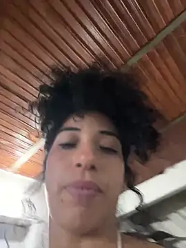 Miily_0 live cam on StripChat