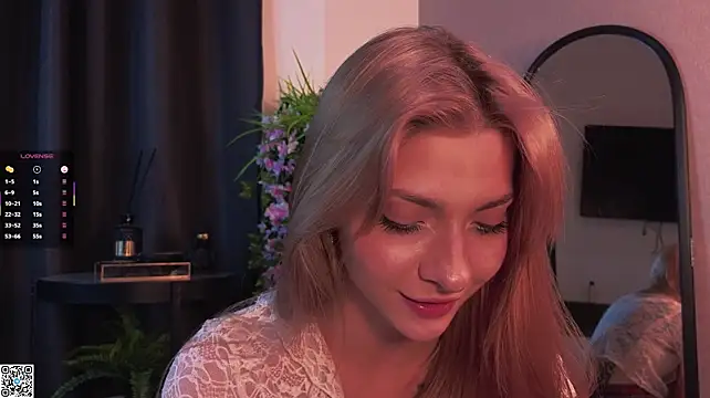 VelvetZephra live