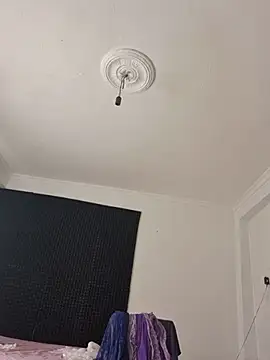 Webcam Model(Big_as-big) is live