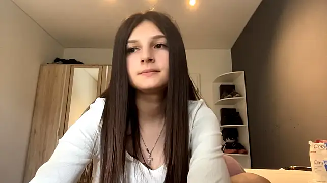 SpanishRooter live sex cam