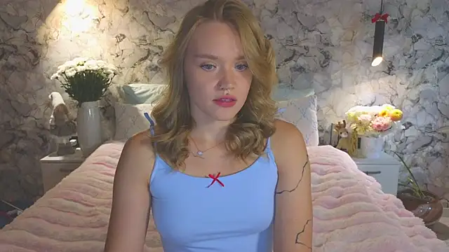 Aurora_Golden1 live webcam