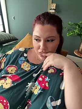 CurvyKimmy1