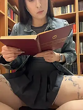 Holly_Play