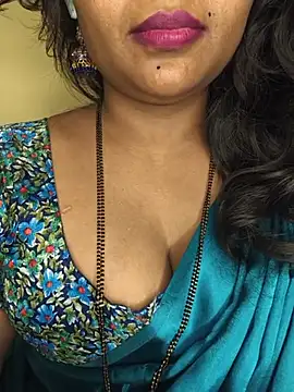 ur_love_kannada1 (F young) - Boobs show