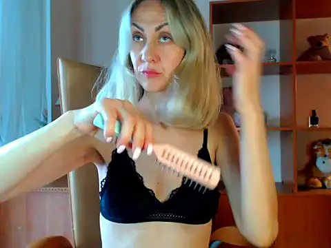 Tanya6547 live cam on StripChat