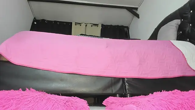 martinaclark live cam on StripChat