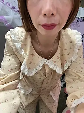 Adela-222