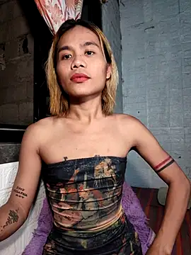 ZoeyisFIRE live sex cam