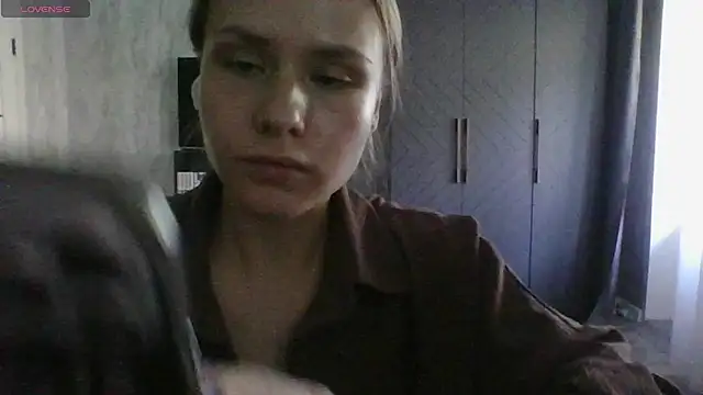 Annie_Cohn live cam on StripChat