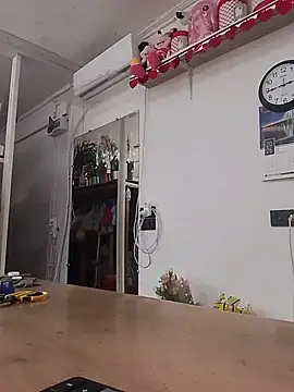 LittleFlower777 webcam