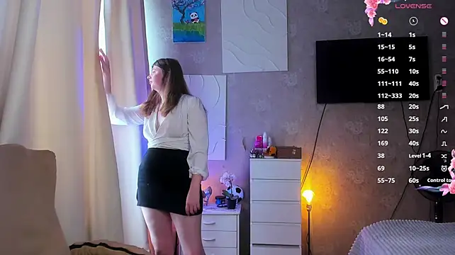 vivian_cutie (F young) - Take off my top
