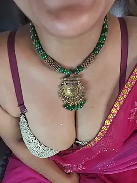 callmeshreya live sex cam