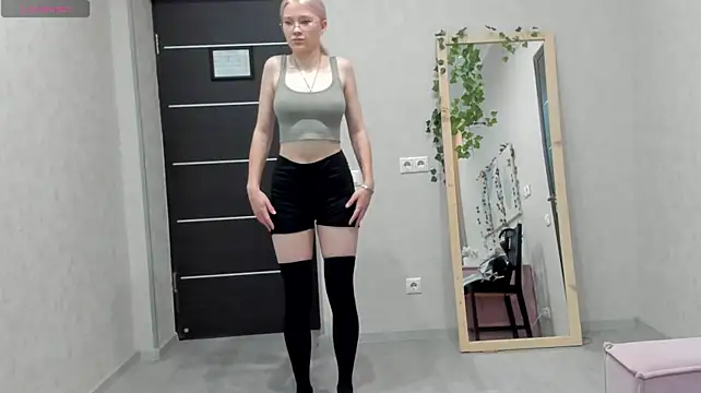Nika-Smith 💮 live sex webcam