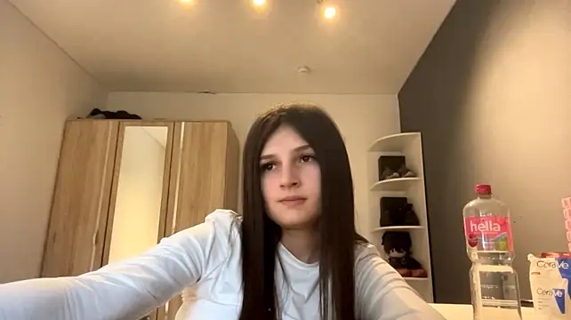 SpanishRooter live cam on StripChat