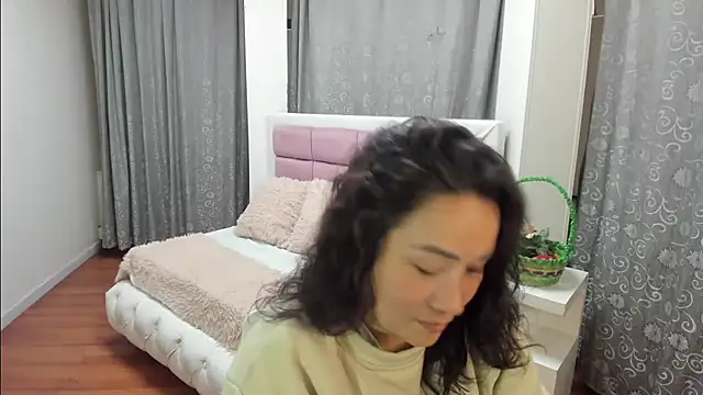 gaby_trent live cam on StripChat