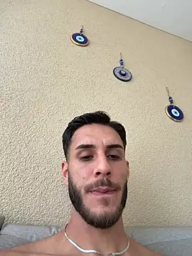 suissegigolo1 live sex cam