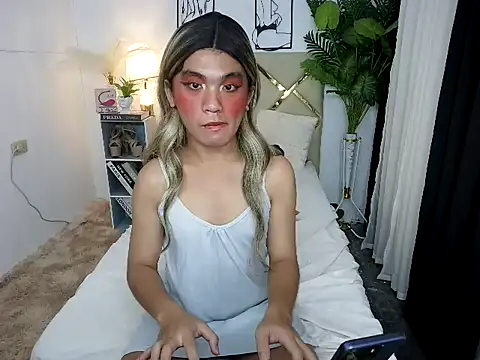 Yourhotdodz live cam on StripChat