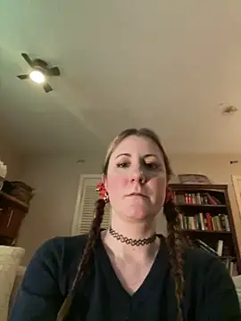 beksberg (F milf) - Dillon in pussy