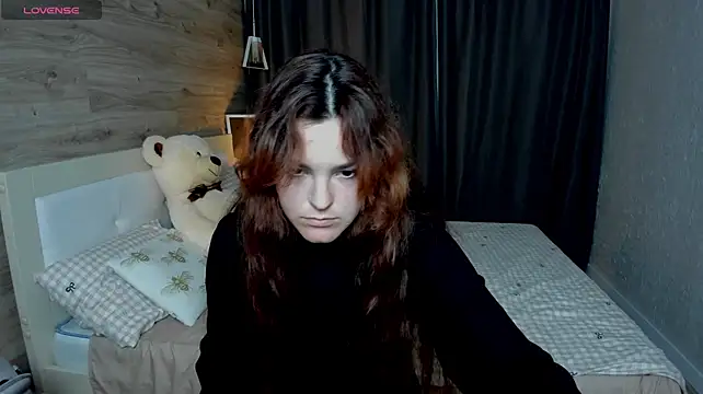 LeyaaStarr live cam on StripChat