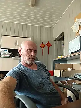 wilkalfa (M mature) - #balds #cam2cam #cheapest-privates #european #handjob #hd #mature #medium #mobile #polish #shaven #shower #small-audience #straight #white