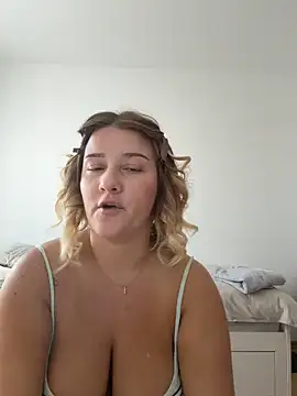 Webcam Model(NeleWagner) is live