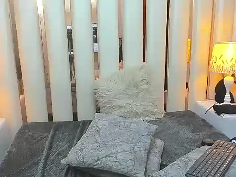 IsabellaCisneros live sex cam