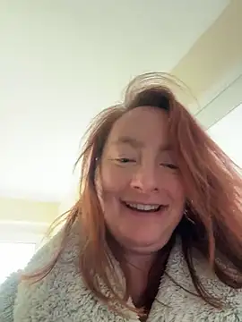 LouiseTswing webcam