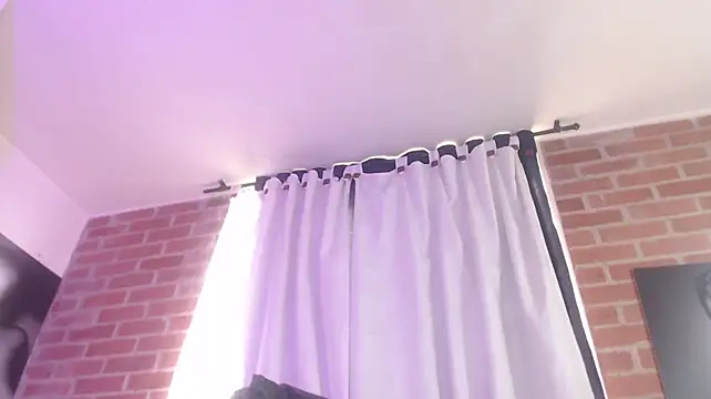 agnes_blackmoree webcam