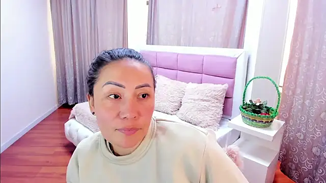 gaby_trent live cam on StripChat