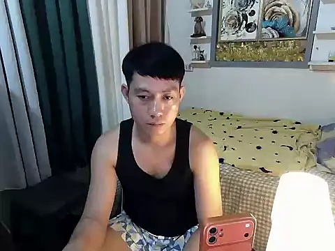 xshyboyx (M young) - FINDING FOR SERIOUS RELATIONSHIP