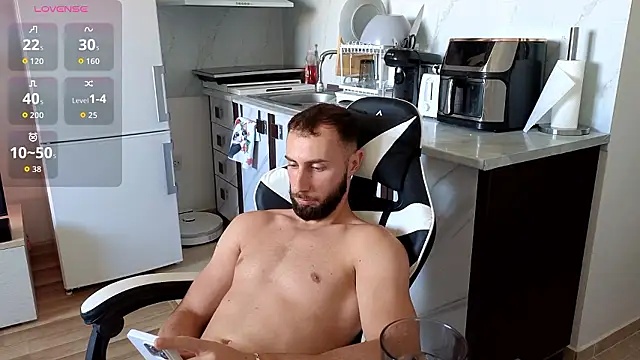 RyanStorm_ live cam on StripChat