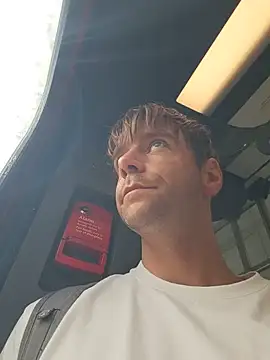 fit_ass_2021 (Ask my age) - Buzz me at work 😍