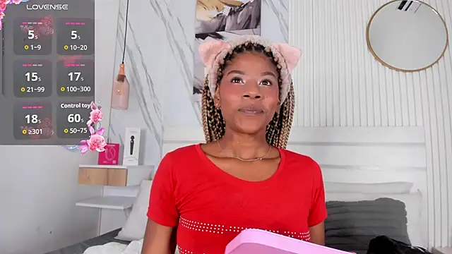 Afro_Luna webcam