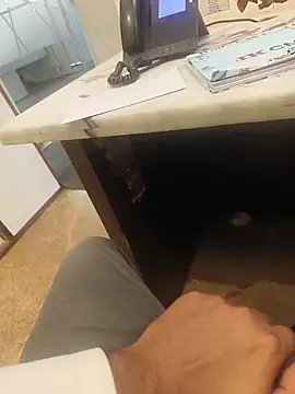 hotboy43339 (M young) - Full nude in office bathroom