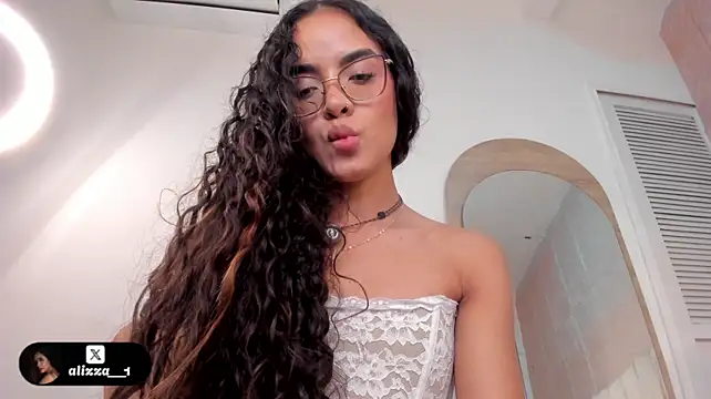 alizza_ webcam