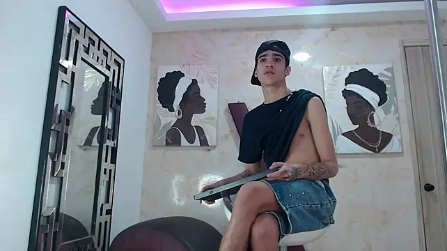 GOLDEN_BOSS webcam