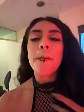 SweetHushviolet live webcam