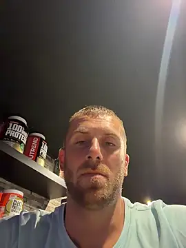 Johnytrain's live cam