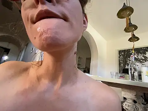 hairy_horny_mommy (F milf) - Squirt