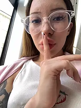 babydolll 🚍 naked cam chat