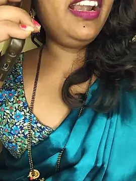 ur_love_kannada1 (F young) - Boobs show