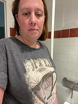 zelda252 (F milf) - Vidéo coquine à gagner