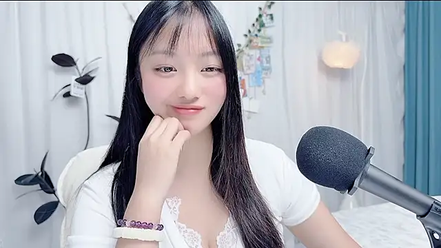 Winnie666999 webcam