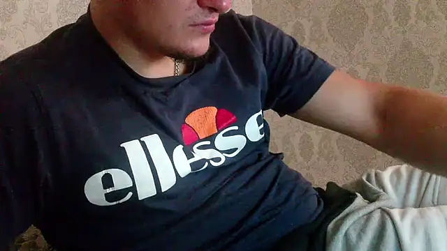 miki_lav1 webcam