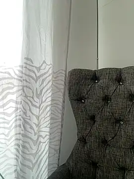 emmyjhonson07 webcam
